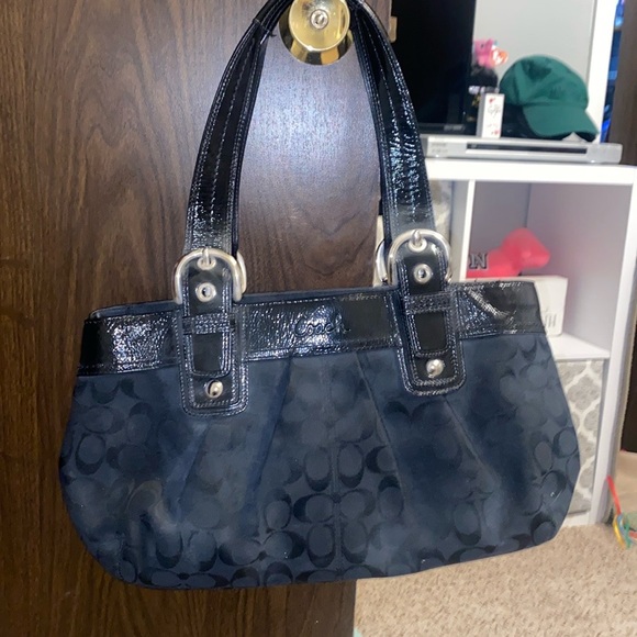 Black Coach Shoukder Bag - Picture 2 of 5